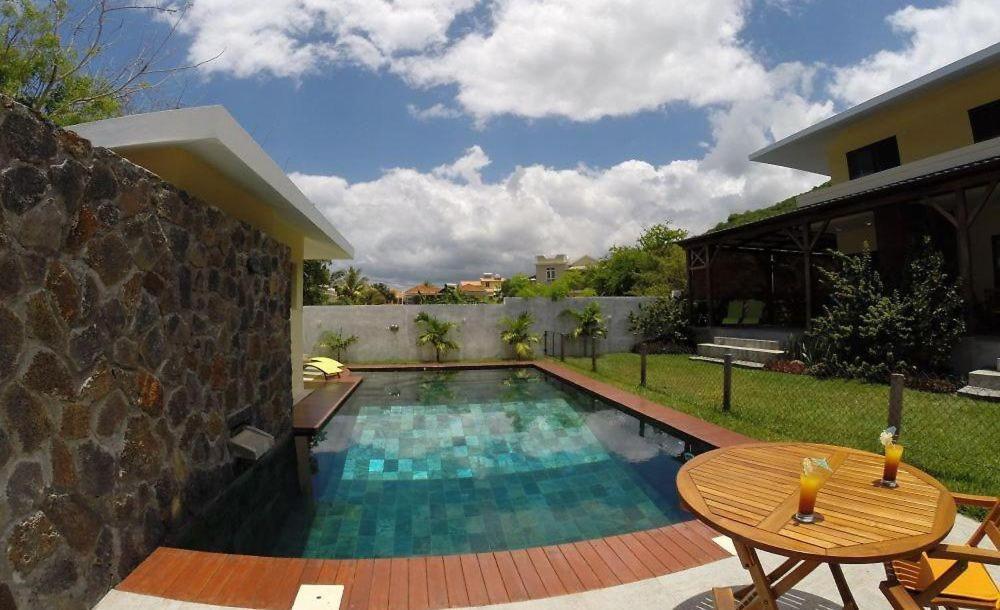 Villa Des Frangipanes La Gaulette Exterior foto